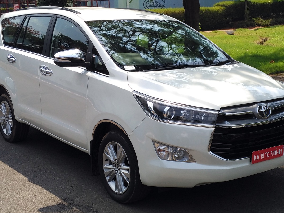 Sedan and SUV Car Rental